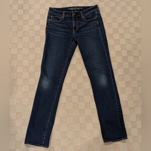 American Eagle Women’s Y2K Straight Leg Dark Wash Jeans Size 8L